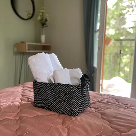 Elena's 公寓式酒店 3*